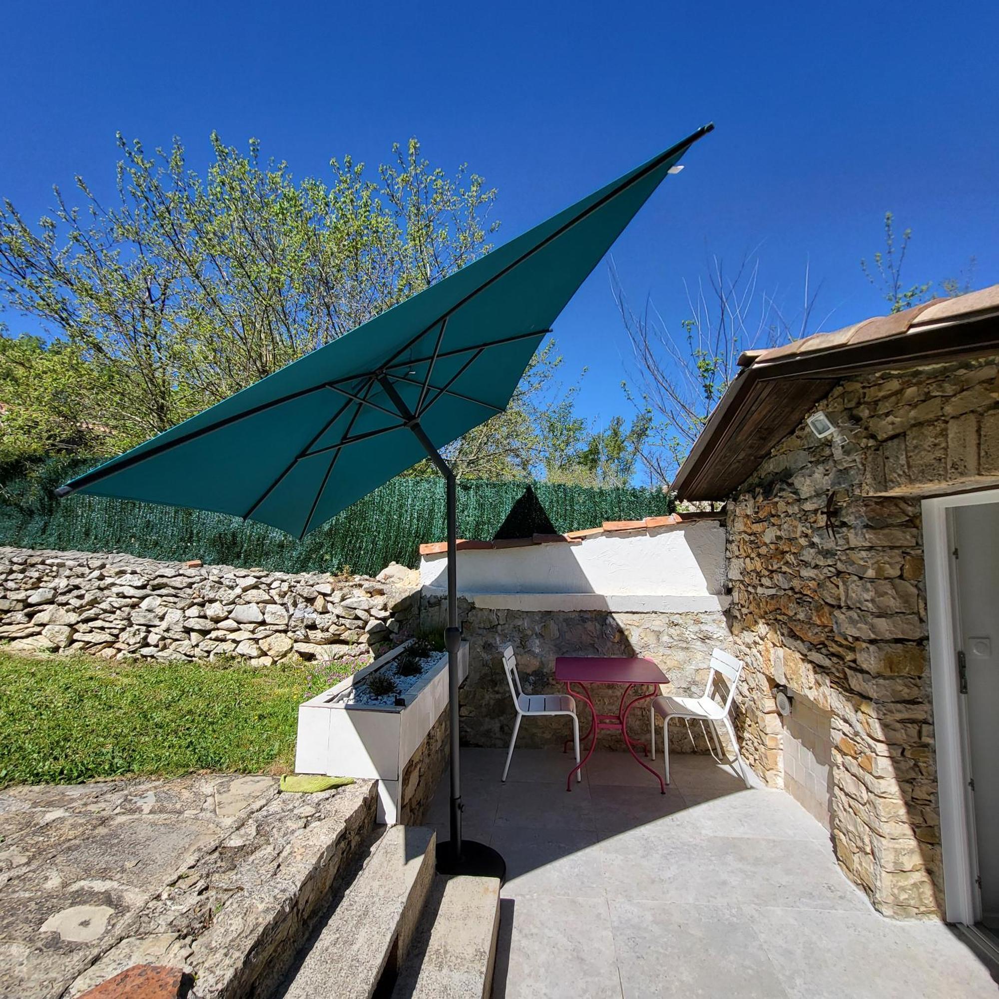 Les Pierres De Cezaire Hotel Saint-Cezaire-sur-Siagne Exterior photo